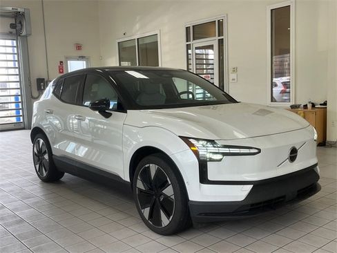 Certified 2025 Volvo EX30 Ultra image 1