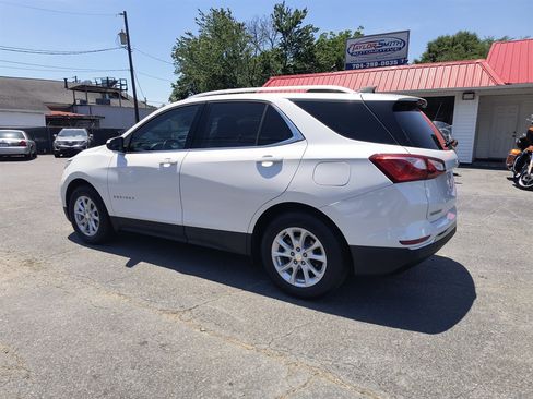 Used 2020 Chevrolet Equinox LT FWD image 3