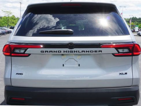 New 2026 Toyota Grand Highlander AWD image 5