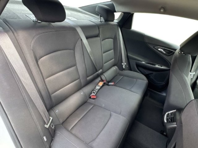 Used 2024 Chevrolet Malibu LT FWD image 12