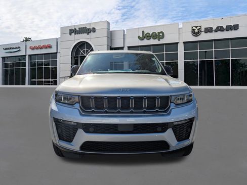 New 2026 Jeep Grand Cherokee Limited image 8