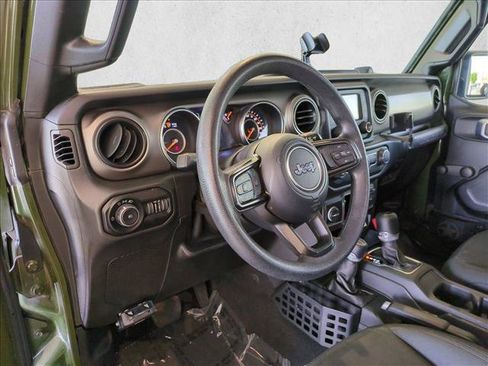 Used 2020 Jeep Wrangler Unlimited Sport image 10