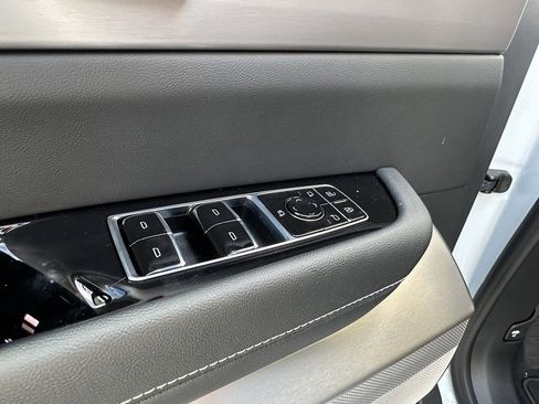 New 2026 Cadillac Vistiq Sport image 20