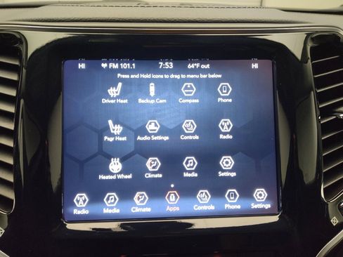 Used 2022 Jeep Cherokee Limited image 25