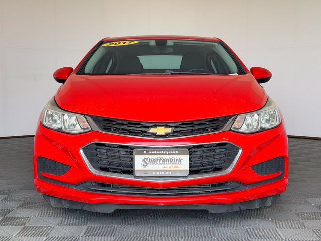 Used 2017 Chevrolet Cruze LS FWD image 5