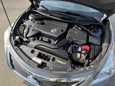 Used 2015 Nissan Altima 2.5 SV image 38
