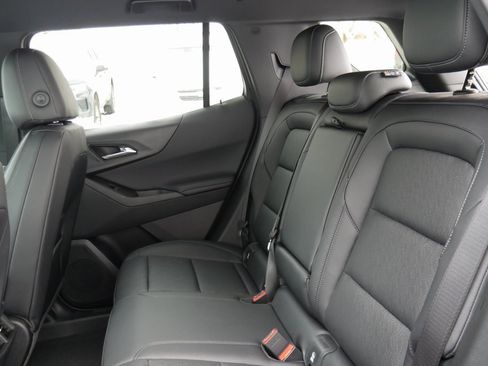 New 2026 Chevrolet Equinox LT image 27