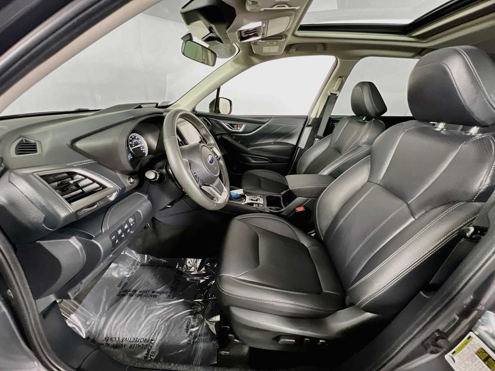 Used 2023 Subaru Forester Touring AWD/4WD image 22