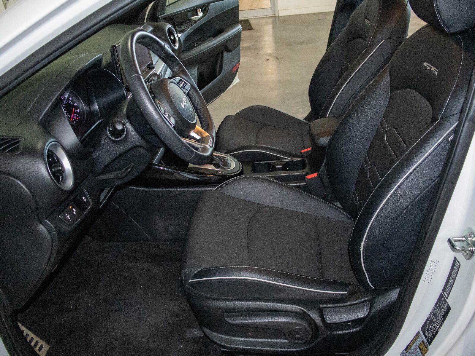 Used 2024 Kia Forte GT-Line FWD image 8