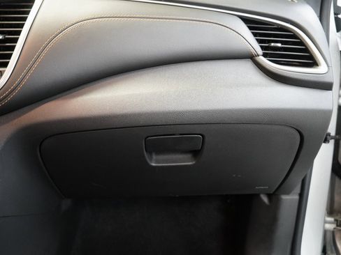 Used 2021 Chevrolet Trax LS image 34