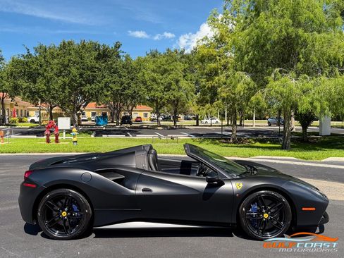 Used 2017 Ferrari 488 Spider RWD image 58