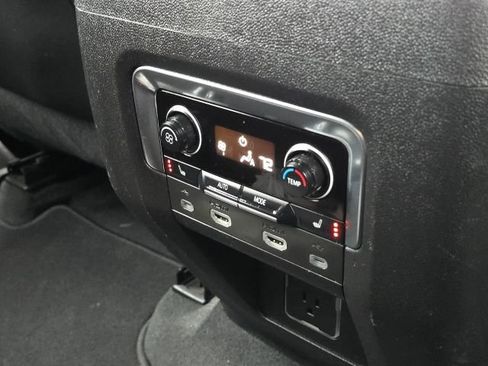 Used 2021 Chevrolet Tahoe High Country w/ Premium Package image 20