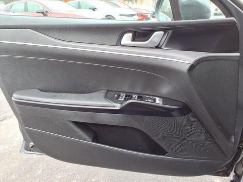 Used 2021 Kia K5 LXS image 19