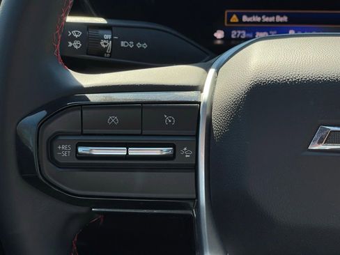 Used 2023 Chevrolet Colorado Z71 w/ Z71 Convenience Package 2 image 15