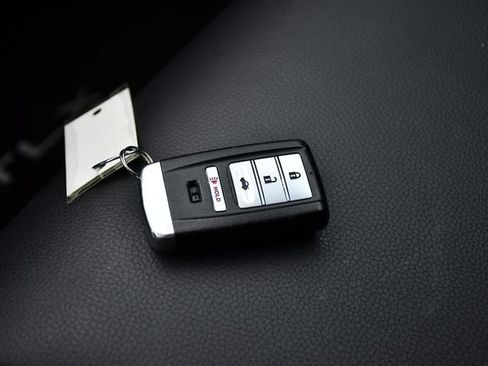 Used 2019 Acura TLX FWD image 13