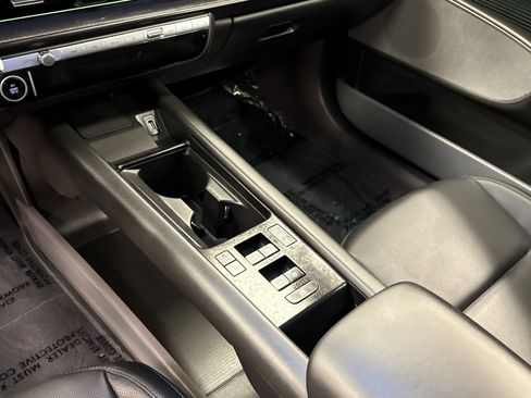 Used 2023 Hyundai Ioniq 6 SEL image 9