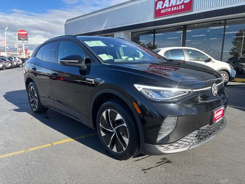 Used 2022 Volkswagen ID.4 Pro image 2