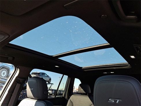 New 2026 Buick Enclave Sport Touring w/ Super Cruise Package image 11