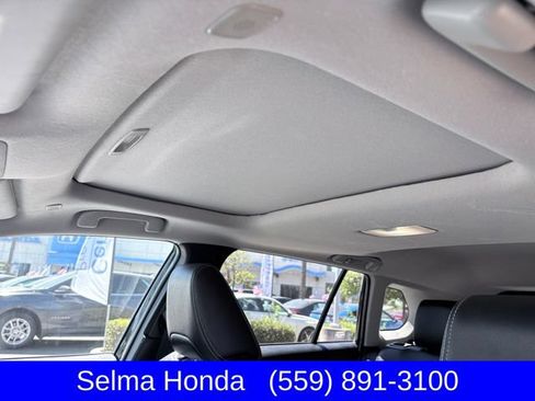 Used 2024 Toyota Corolla Cross XLE w/ Convenience Package FWD image 11