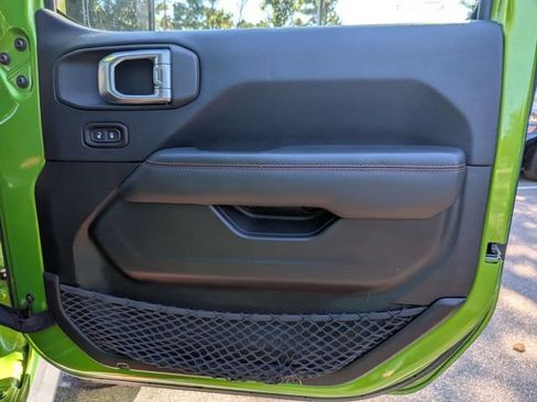 Used 2019 Jeep Wrangler Unlimited Rubicon AWD/4WD image 40