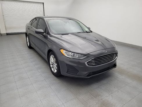 Used 2020 Ford Fusion SE FWD image 13
