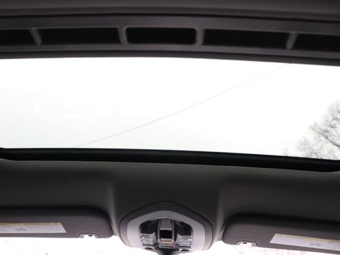 Used 2016 Porsche Panamera 4 image 20