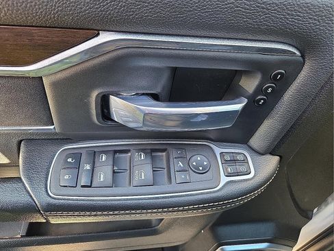 Used 2024 RAM 2500 Laramie image 13