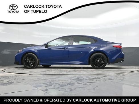 Used 2025 Toyota Camry SE image 44