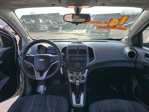 Used 2014 Chevrolet Sonic LT image 13