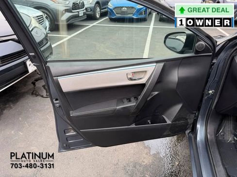 Used 2015 Toyota Corolla LE image 17