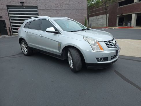 Used 2015 Cadillac SRX Performance w/ Driver Awareness Package AWD/4WD image 3