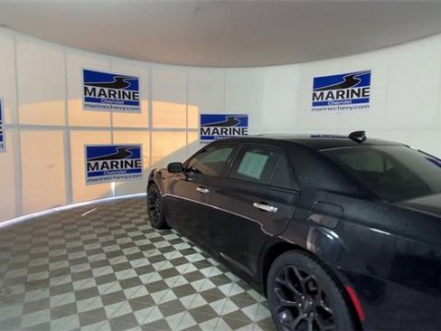 Used 2020 Chrysler 300 S w/ 300S Premium Group image 8
