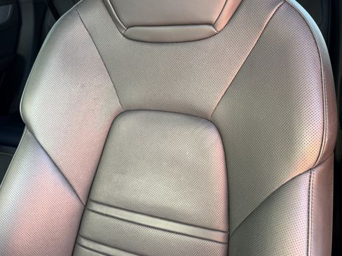 Certified 2024 Porsche Cayenne S image 5