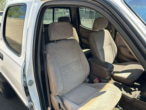 Used 2002 Toyota Tacoma 4x4 Double Cab image 16