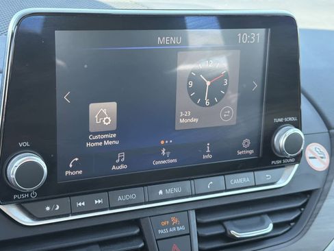 Used 2024 Nissan Altima 2.5 SV image 21