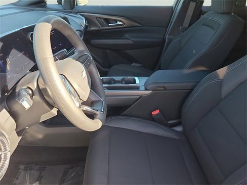 New 2026 Chevrolet Equinox EV LT image 20