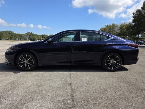 New 2025 Lexus ES 350 w/ Premium Package image 6