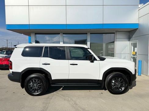 Used 2024 Toyota Land Cruiser 1958 image 29