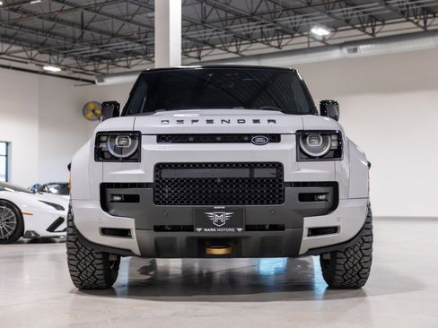 Used 2026 Land Rover Defender 110 OCTA image 2