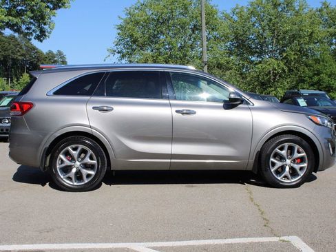 Used 2017 Kia Sorento SX FWD image 5