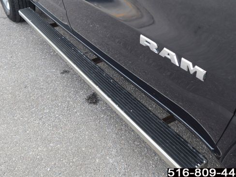 Used 2019 RAM 1500 Laramie image 18