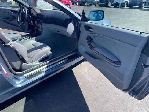 Used 2004 BMW 325Ci Convertible image 12