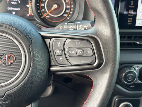 Used 2024 Jeep Wrangler Unlimited Rubicon image 28