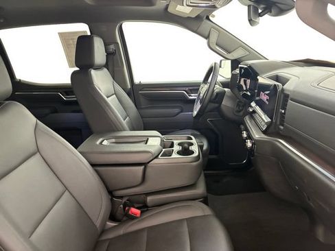 Used 2026 GMC Sierra 1500 SLT AWD/4WD image 14