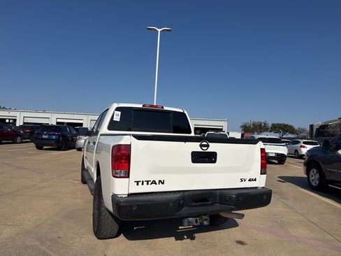Used 2014 Nissan Titan SV w/ SV Value Truck Package image 13