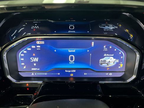 Used 2024 Chevrolet Silverado 1500 LT Trail Boss w/ LT Trail Boss Premium Package image 12