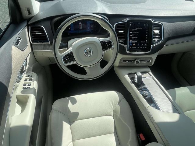 Used 2024 Volvo XC90 B5 Plus w/ Protection Package Premier AWD/4WD image 13