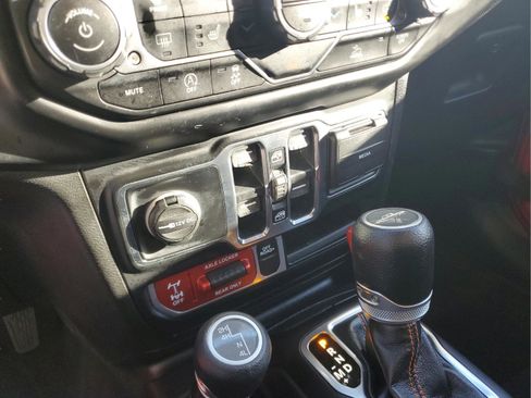 Certified 2022 Jeep Gladiator Mojave w/ LED Lighting Group image 23