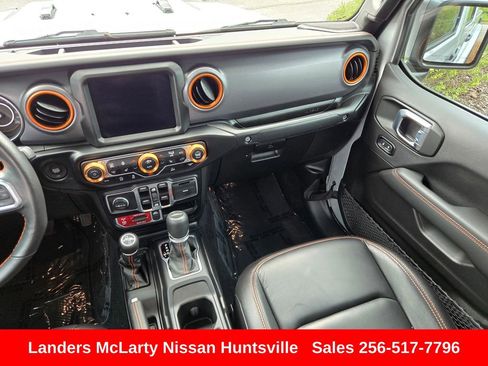 Used 2023 Jeep Gladiator Mojave w/ LED Lighting Group AWD/4WD image 11