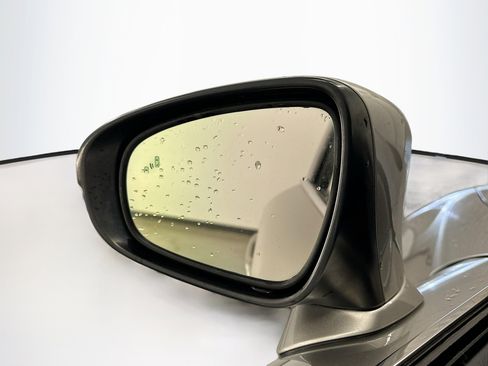 Used 2018 Lexus IS 300 AWD image 16